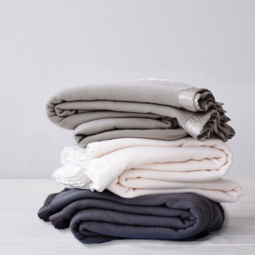 Gainsborough Australian Wool Blanket Colour Latte, Size King by