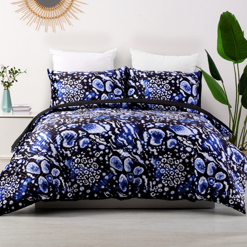 Mysterious Velvet Pinsonic Quilt Cover Set Size Queen by Temple