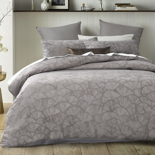 Shells Jacquard Quilt Cover Set Size Queen by Temple & ster Style