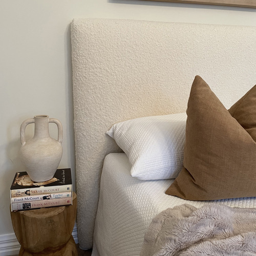 Arthur Boucle Bedhead Colour Ivory, Size King Single by Temple